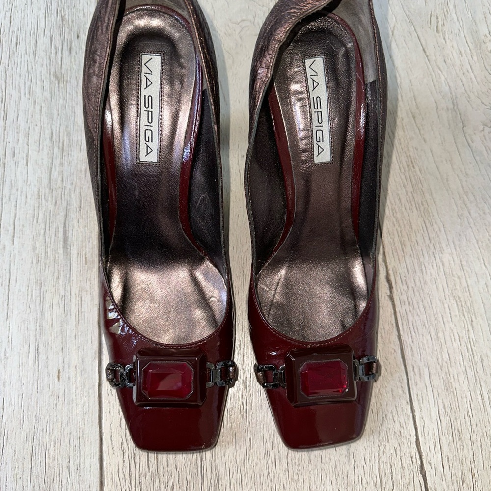 Via Spiga Red Heels Elegant Design